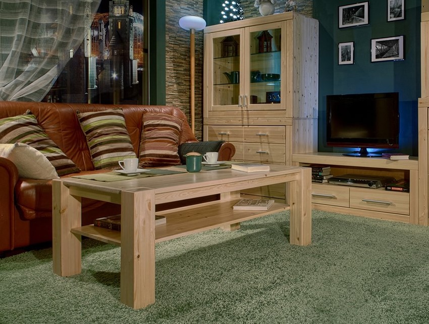 Журнальный столик в гостиную: стекло, дерево или комбинация