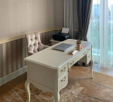 Кабинетный стол широкий Silvery Rome