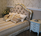 Кровать двуспальная Romantic Gold R418/R416 с мягким изголовьем