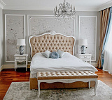 Кровать двуспальная Silvery Rome G526/G528 с мягким изголовьем