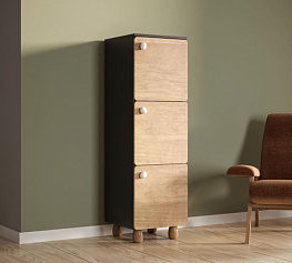 Фото Узкий шкаф с тремя дверками Сплит SP20