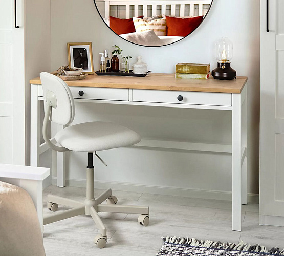 Изображение Стол письменный 121х47х75 HEMNES Кымор Фото Стол письменный 121х47х75 HEMNES Кымор