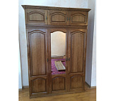 Шкаф трехдверный Купава с зеркалом ГМ 8427-01