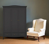 Шкаф трехдверный Majessa